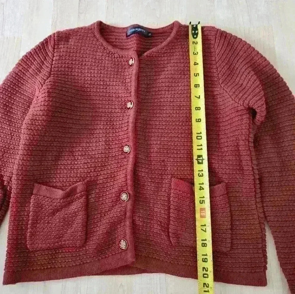 Merokeety button cardigan size medium - Picture 3 of 7